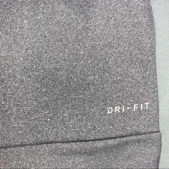 $ NWT Girls Grey Nike Hoodie with Sparkly Nike - Picture 9 of 9